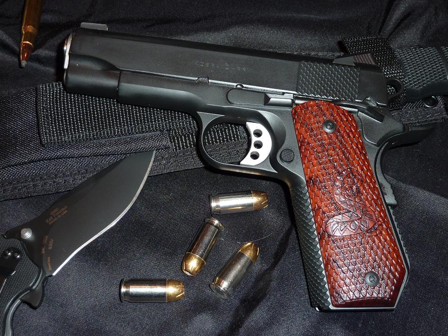 "Snakeskin" grips for KC 1911Forum